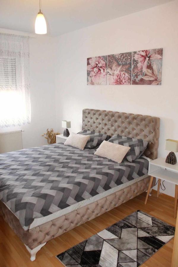 Miss Apartman Jagodina Exterior foto